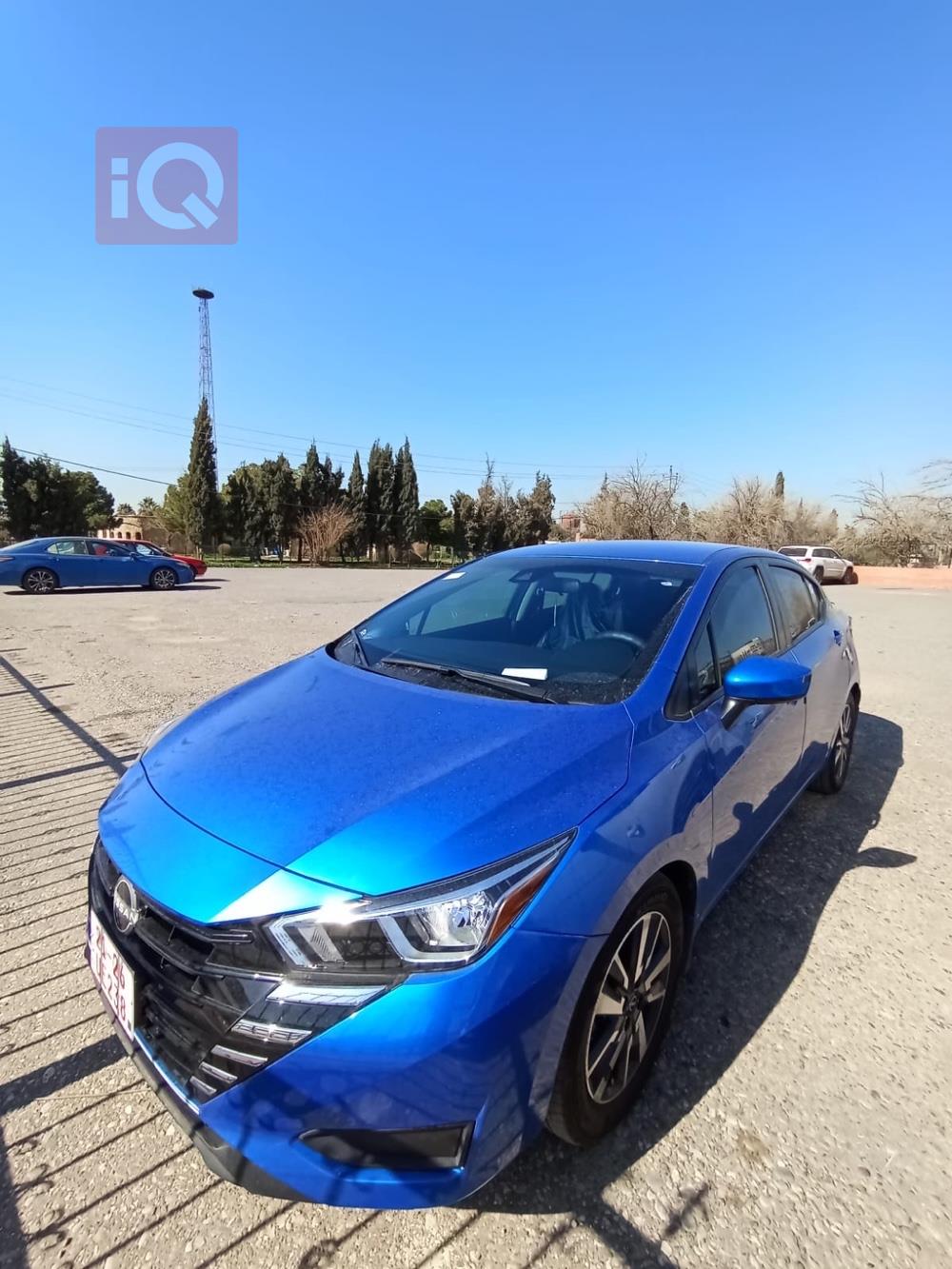 نيسان فيرسا